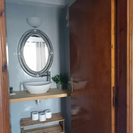 Kantouni By The Sea Gasthof 3*